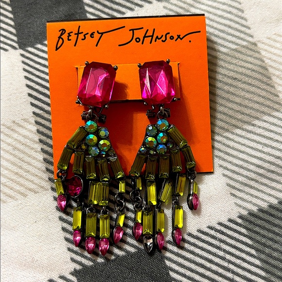 Betsey Johnson RICH WITCH DROP EARRINGS - GREEN - Picture 6 of 8